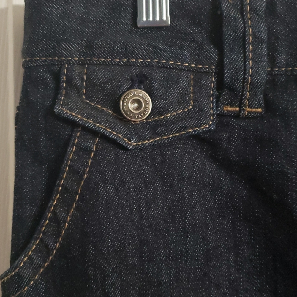 ANN TAYLOR DENIM SKIRT - Picture 2 of 4